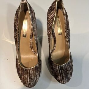 BCBGMAXAZRIA Gold Wedges Calf Hair Fur Size 8.5